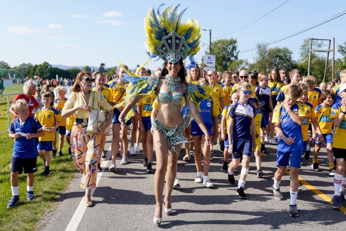 En brasiliansk sambadanser ledet paraden over Ekebergsletta da Norway Cup 2019 ble åpnet. Foto: Fredrik Hagen / NTB scanpix En brasiliansk sambadanser ledet paraden over Ekebergsletta da Norway Cup 2019 ble åpnet. Foto: Fredrik Hagen / NTB scanpix