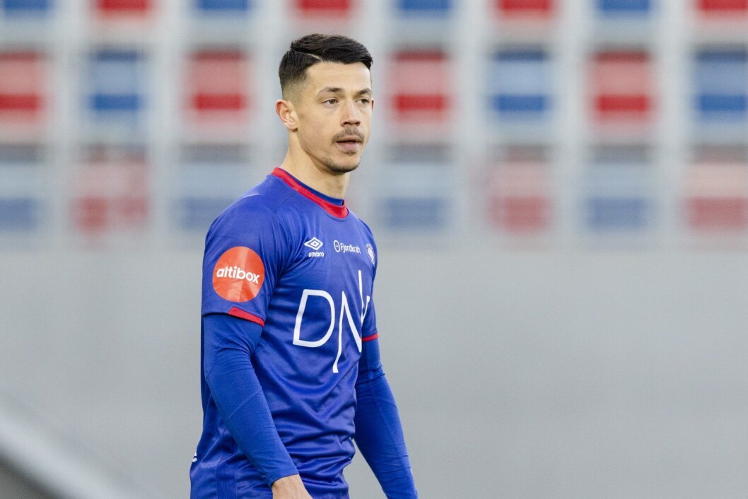 � Jeg liker utfordringen og ikke minst prosjektet til Simo Valakari som virker veldig spennende. Fotballen han står for er veldig attraktiv, sier Fitim Azemi. Foto: Audun Braastad / NTB scanpix � Jeg liker utfordringen og ikke minst prosjektet til Simo Valakari som virker veldig spennende. Fotballen han står for er veldig attraktiv, sier Fitim Azemi. Foto: Audun Braastad / NTB scanpix