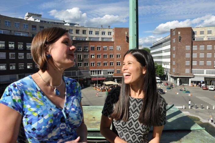 Byutviklingsbyråd Hanna E. Marcussen og miljøbyråd Lan Marie Nguyen Berg har all grunn til å smile før valget. MDG fortsetter å oppnå svært gode tall i Oslo-målinger. Foto: Arnsten Linstad Byutviklingsbyråd Hanna E. Marcussen og miljøbyråd Lan Marie Nguyen Berg har all grunn til å smile før valget. MDG fortsetter å oppnå svært gode tall i Oslo-målinger. Foto: Arnsten Linstad