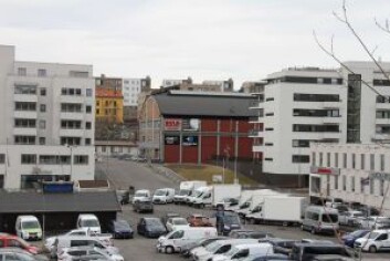 Rundt Stålverkshallene er det planlagt parkdrag. Men hvor blir de av? Foto: Per Øivind Eriksen Rundt Stålverkshallene er det planlagt parkdrag. Men hvor blir de av? Foto: Per Øivind Eriksen