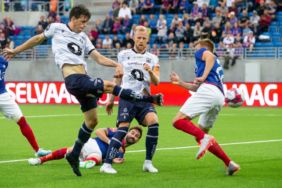 Kristiansunds Bent Sørmo scorer under eliteseriekampen i fotball mellom Vålerenga og Kristiansund på Intility Arena. Foto: Audun Braastad / NTB scanpix