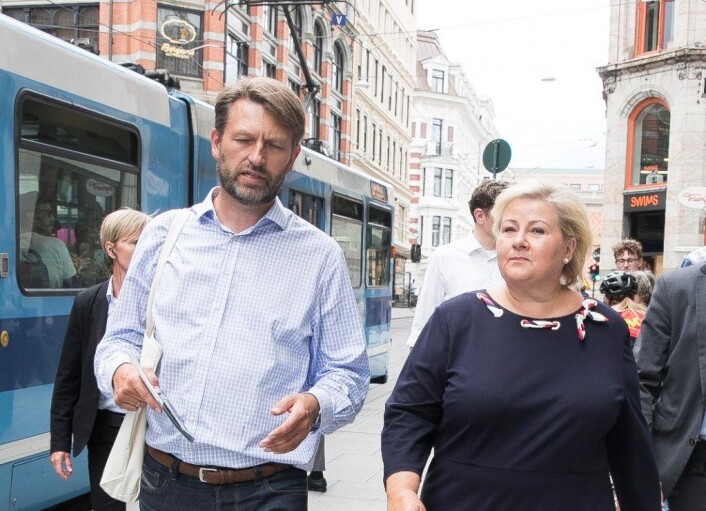 Skal hovedstaden og landet styres av to bla`Solberg etter valget? Høyres byrådslederkandidat i Oslo, Eirik Lae Solberg sammen med partileder og statsminister Erna Solberg i starten på årets valgkamp. Foto: Terje Pedersen / NTB scanpix Skal hovedstaden og landet styres av to bla`Solberg etter valget? Høyres byrådslederkandidat i Oslo, Eirik Lae Solberg sammen med partileder og statsminister Erna Solberg i starten på årets valgkamp. Foto: Terje Pedersen / NTB scanpix