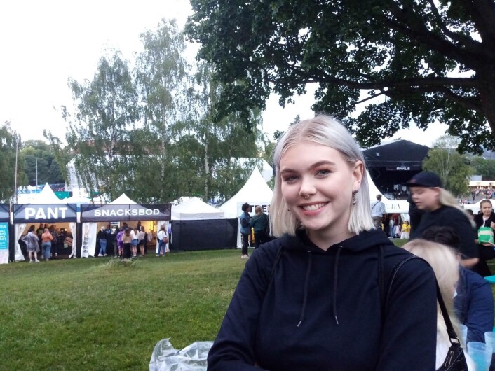 Katarina: – Mitt definitive sjekketriks er å gi noen blikk, kanskje si hei, og spille sjenert. Foto: Johannes Hellstrand Frøshaug Katarina: – Mitt definitive sjekketriks er å gi noen blikk, kanskje si hei, og spille sjenert. Foto: Johannes Hellstrand Frøshaug