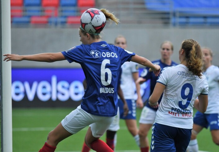 Maruschka Waldus skåret ikke bare ett mål. Hun var også farlig frampå flere ganger i løpet av kampen. Foto: Christian Boger Maruschka Waldus skåret ikke bare ett mål. Hun var også farlig frampå flere ganger i løpet av kampen. Foto: Christian Boger