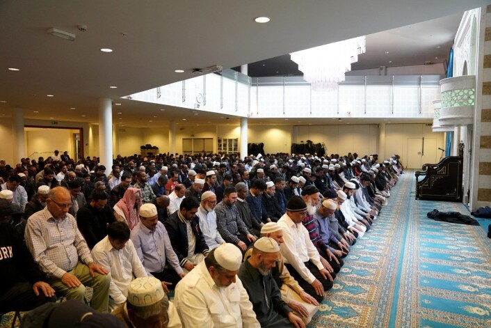 Moskéen Central Jamaat-e Ahl-e Sunnat i Motzfeldts gate på Grønland venter storinnrykk under såkalte «store id», eller id al-adha. Foto: Cornelius Poppe / NTB scanpix Moskéen Central Jamaat-e Ahl-e Sunnat i Motzfeldts gate på Grønland venter storinnrykk under såkalte «store id», eller id al-adha. Foto: Cornelius Poppe / NTB scanpix