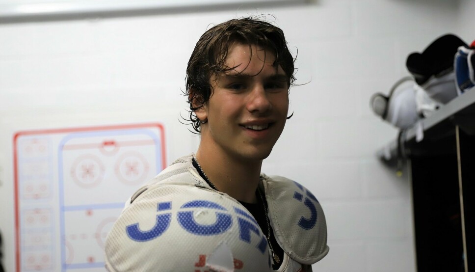 Leo Halmrast (17) er kommet på radaren til talentspeiderne i NHL, verdens beste hockeyliga.