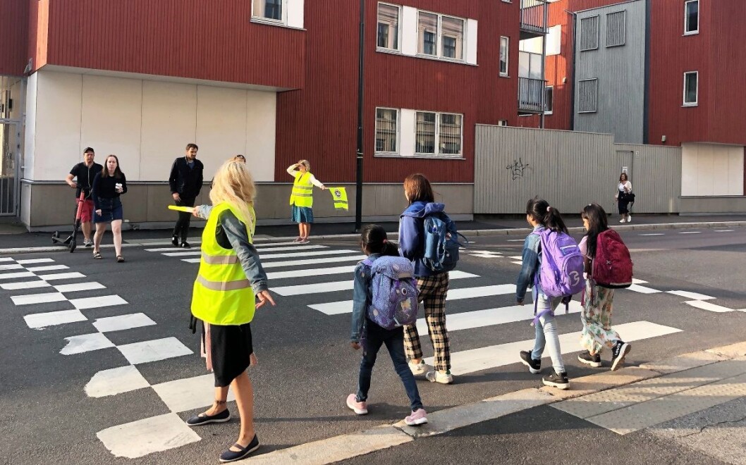 Trafikkforholdene for elevene ved Vålerenga og Jordal skoler har ikke blitt som håpet ved skolestart. Grunnen er at de lovede trafikksikkerhetstiltakene fra bymiljøetaten har blitt forsinket. Foto: Christian Boger Trafikkforholdene for elevene ved Vålerenga og Jordal skoler har ikke blitt som håpet ved skolestart. Grunnen er at de lovede trafikksikkerhetstiltakene fra bymiljøetaten har blitt forsinket. Foto: Christian Boger
