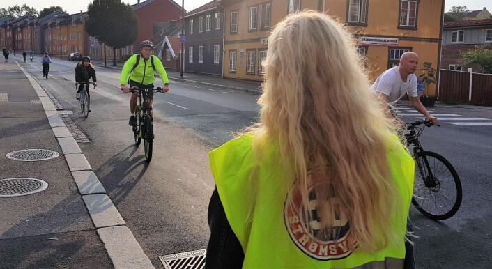 Foreldrene i aksjonsgruppa for en tryggere skolevei opplever at syklistene langs Strømsveien stadig utgjør et større og større trafikksikkerhetsproblem. Foto: Christian Boger Foreldrene i aksjonsgruppa for en tryggere skolevei opplever at syklistene langs Strømsveien stadig utgjør et større og større trafikksikkerhetsproblem. Foto: Christian Boger