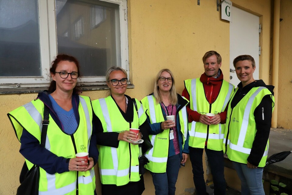 Disse fem jobber til daglig på legevakta i Storgata og tok turen for å se hvor de skal jobbe fra 2023. Foto: André Kjernsli