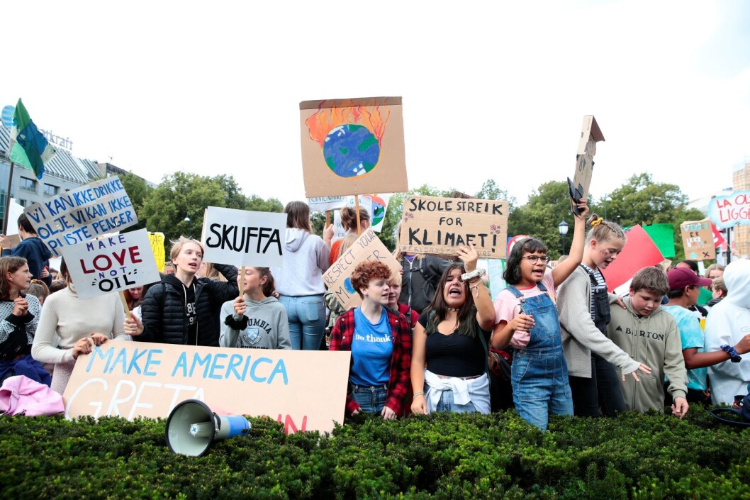 Skoleelever i klimastreik for miljøet utenfor Stortinget. Fantasien er stor når det gjelder å komme opp med slagord. Foto: Terje Pedersen / NTB scanpix Skoleelever i klimastreik for miljøet utenfor Stortinget. Fantasien er stor når det gjelder å komme opp med slagord. Foto: Terje Pedersen / NTB scanpix