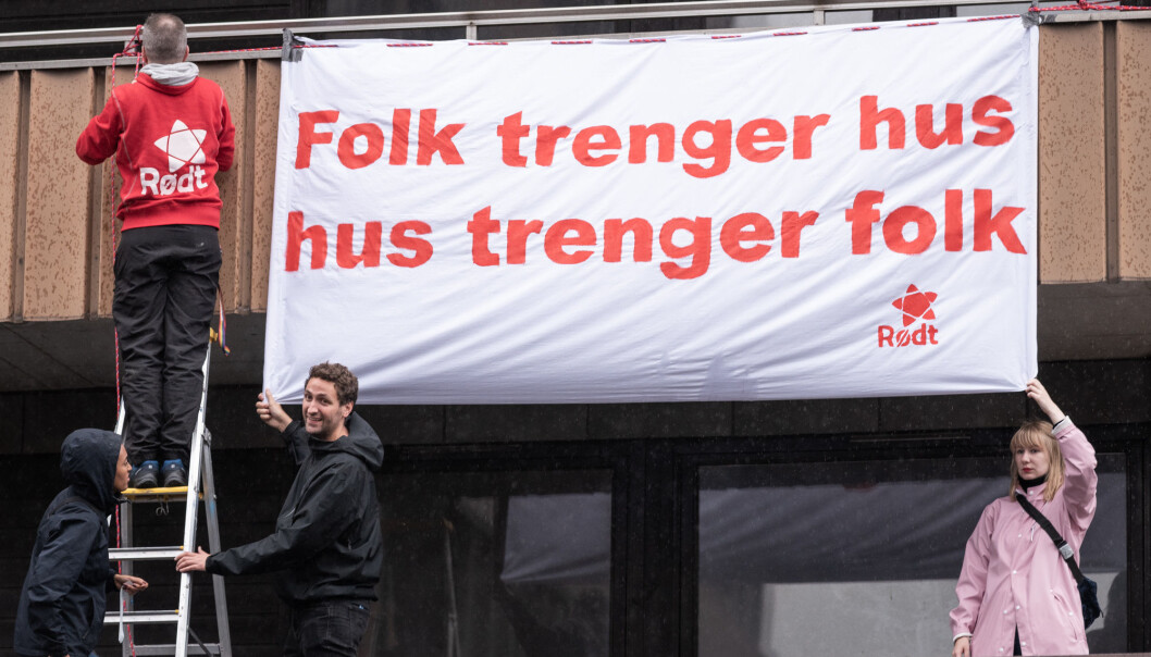 Mange har irritert seg over at bygården står tom. Her fra en aksjon, gjennomført av Rødt i Gamle Oslo. Mange har irritert seg over at bygården står tom. Her fra en aksjon, gjennomført av Rødt i Gamle Oslo.