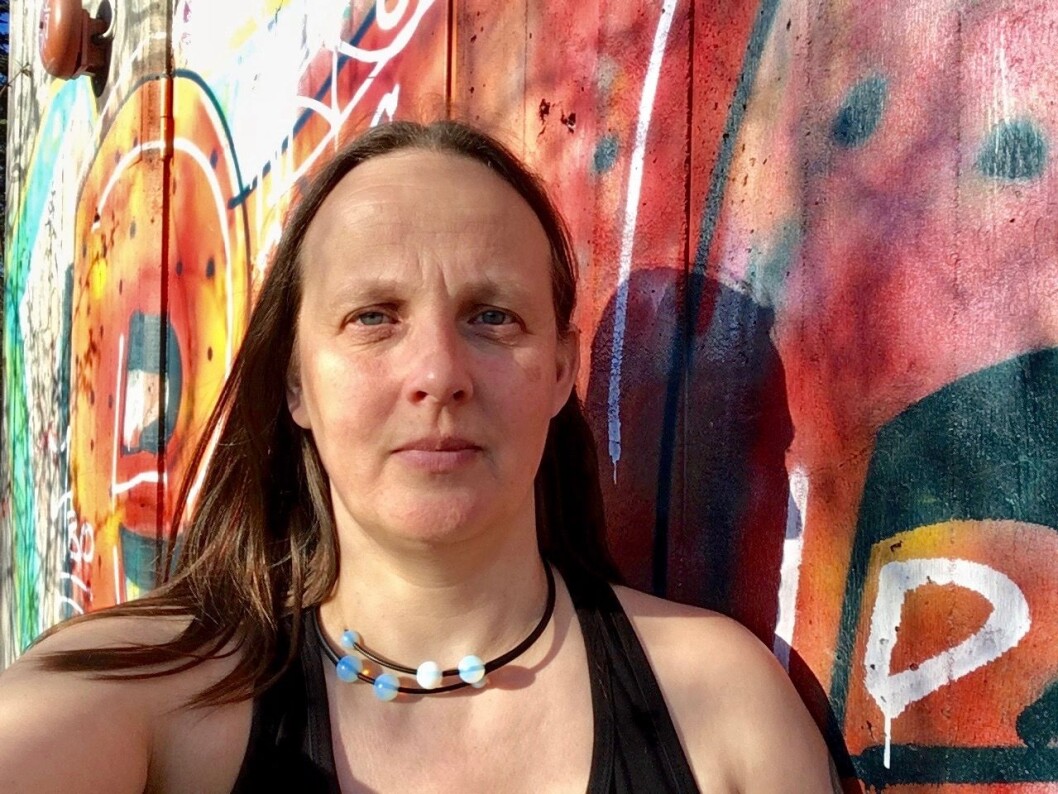Erika Aasen (53) synes at politikerne må bevilge mer penger til forebyggende arbeid mot ungdomskriminalitet. Foto: Privat Erika Aasen (53) synes at politikerne må bevilge mer penger til forebyggende arbeid mot ungdomskriminalitet. Foto: Privat