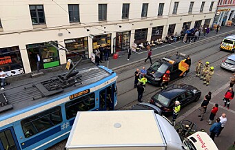 Trikk kolliderte med lastebil i Thorvald Meyers gate