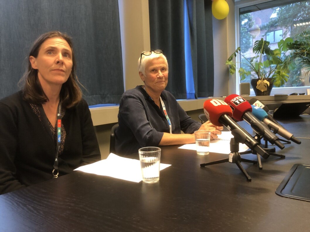 Forsker Hannah Joan Jørgensen og beredskaps- og sikkerhetsdirektør Jorun Jarp under en pressekonferanse hos Veterinærinstituttet, hvor de orienterte om arbeidet med sykdommen som har rammet mange hunder den siste tiden. Foto: Anne Marjatta Gøystdal / NTB scanpix Forsker Hannah Joan Jørgensen og beredskaps- og sikkerhetsdirektør Jorun Jarp under en pressekonferanse hos Veterinærinstituttet, hvor de orienterte om arbeidet med sykdommen som har rammet mange hunder den siste tiden. Foto: Anne Marjatta Gøystdal / NTB scanpix