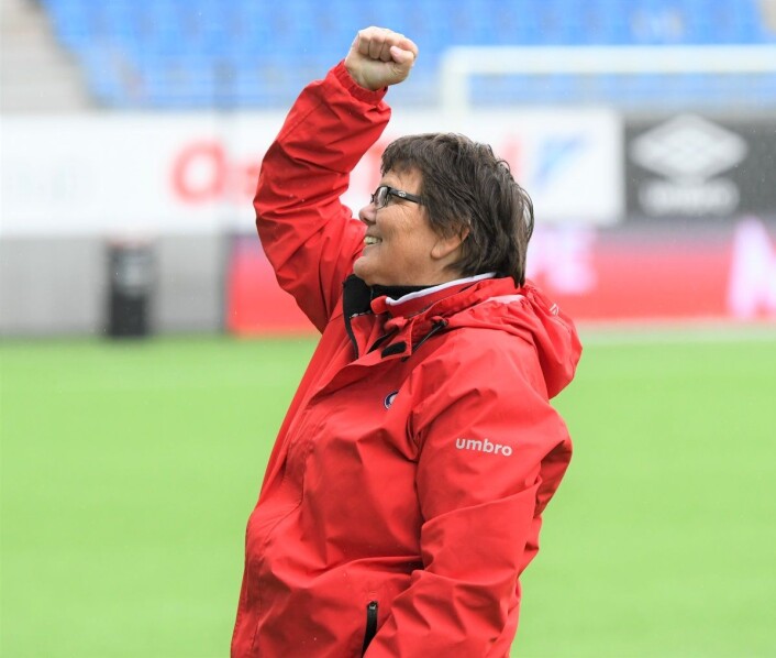 Sportssjef Eli Landsem var meget fornøyd etter at jentene hennes tok tre poeng borte mot Sandviken lørdag ettermiddag. Arkivfoto: Christian Boger Sportssjef Eli Landsem var meget fornøyd etter at jentene hennes tok tre poeng borte mot Sandviken lørdag ettermiddag. Arkivfoto: Christian Boger