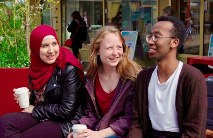 Agnes Viljugrein (22, midten) med hennes enda yngre partikollegaer Sara Ali Barzinje (t.v., 21) og Fawzi Abdirashid Warsame (t.h., 20). Foto: Privat Agnes Viljugrein (22, midten) med hennes enda yngre partikollegaer Sara Ali Barzinje (t.v., 21) og Fawzi Abdirashid Warsame (t.h., 20). Foto: Privat