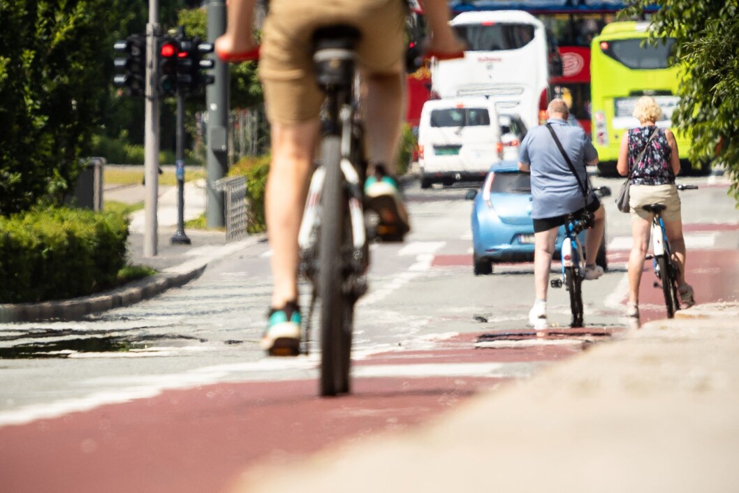 Arbeidet med å utvide sykkel- og bussfeltet i Dronning Eufemias gate i Oslo starter mandag. Foto: Audun Braastad / NTB scanpix Arbeidet med å utvide sykkel- og bussfeltet i Dronning Eufemias gate i Oslo starter mandag. Foto: Audun Braastad / NTB scanpix