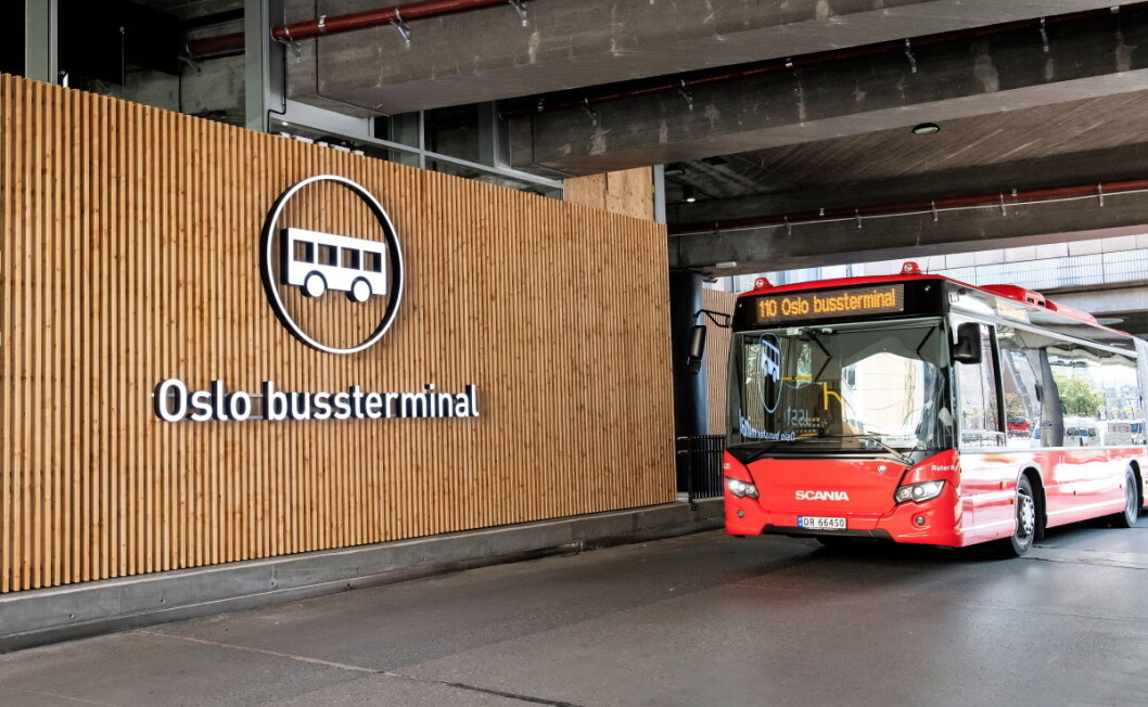 Torsdag formiddag åpnet Oslo bussterminal offisielt etter en lengre ombyggingsprosess. Foto: Katrine Lunke / Apeland Torsdag formiddag åpnet Oslo bussterminal offisielt etter en lengre ombyggingsprosess. Foto: Katrine Lunke / Apeland