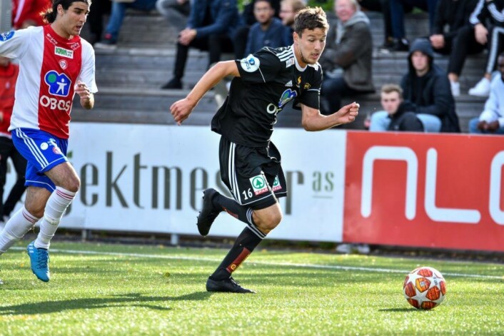 Johannes Nuñez driblet seg fram til en megasjanse i kampens 90-ende minutt. Foto: Anders Vindegg Johannes Nuñez driblet seg fram til en megasjanse i kampens 90-ende minutt. Foto: Anders Vindegg
