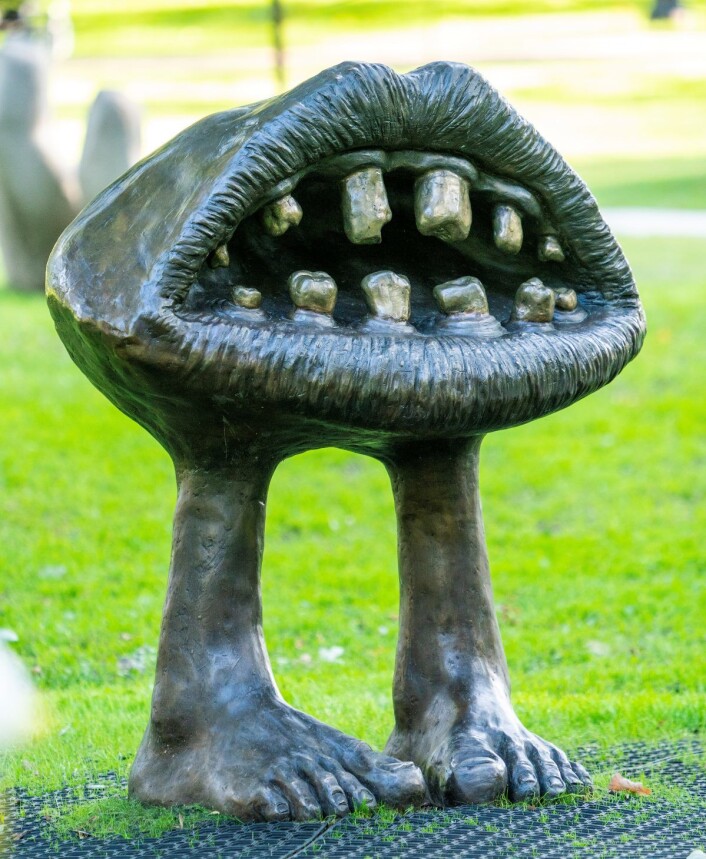 Skulpturen «Munnben« i Prinsesse Ingrid Alexandras Skulpturpark i Slottsparken. Foto: Heiko Junge / NTB scanpix Skulpturen «Munnben« i Prinsesse Ingrid Alexandras Skulpturpark i Slottsparken. Foto: Heiko Junge / NTB scanpix
