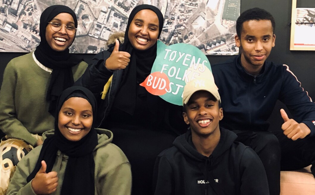 Najma, Hana, Arafo, Yusef og Hamse bor i Bydel Gamle Oslo og la til rette for at demokratiet fikk råde. Foto: Lisbeth Meidell Najma, Hana, Arafo, Yusef og Hamse bor i Bydel Gamle Oslo og la til rette for at demokratiet fikk råde. Foto: Lisbeth Meidell