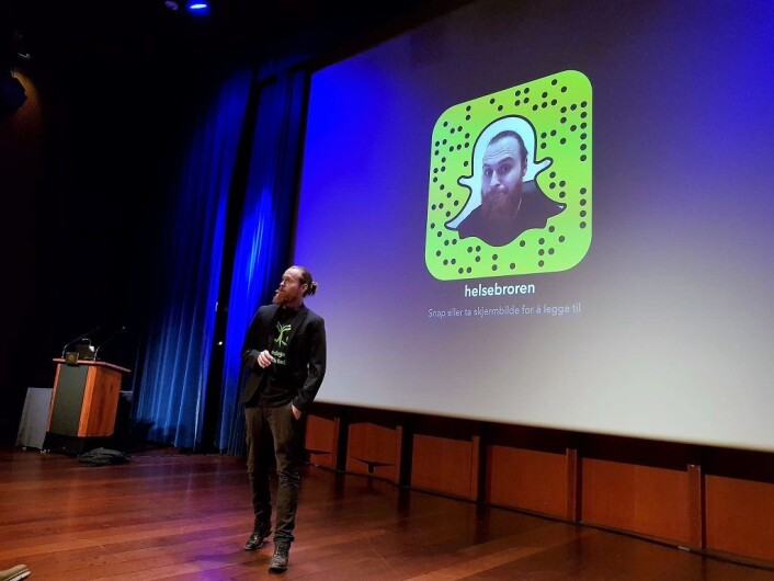 helsebror Per Arthur Andersen oppfordrer folk om å kommunisere med han på Snapchat. Foto: Bydel Frogner helsebror Per Arthur Andersen oppfordrer folk om å kommunisere med han på Snapchat. Foto: Bydel Frogner