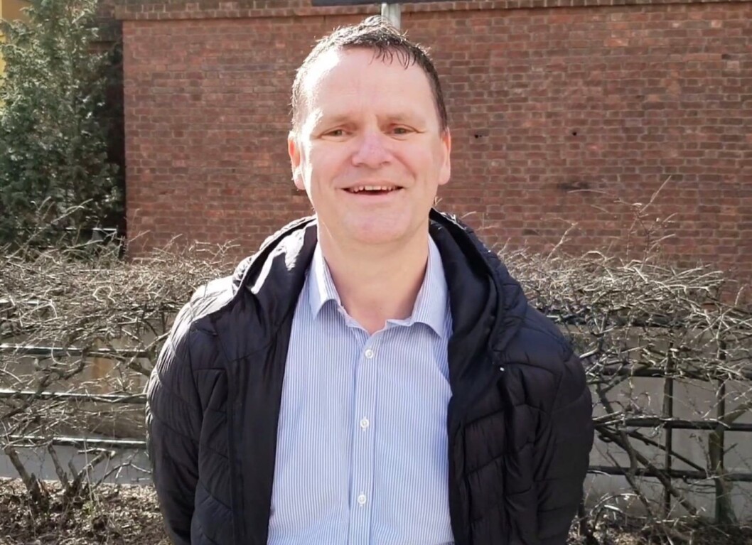 Lederen i Frogner bydelsutvalg, Jens Jørgen Lie vil ha deg med på en date. Lederen i Frogner bydelsutvalg, Jens Jørgen Lie vil ha deg med på en date.