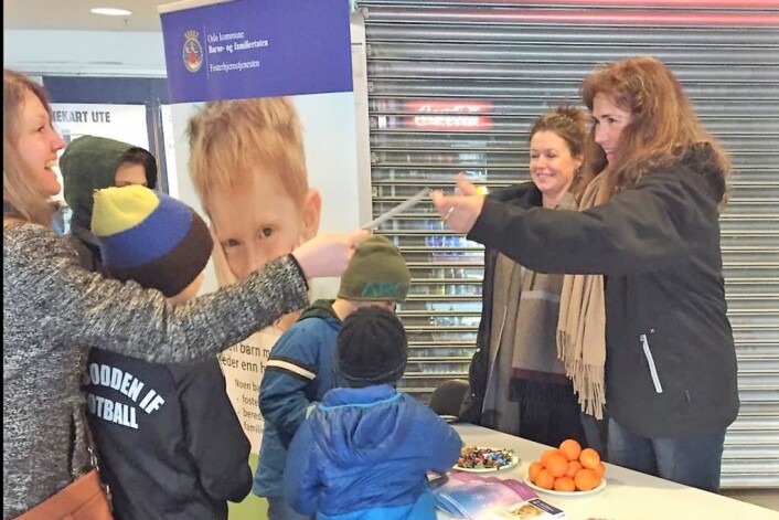 Barn trenger ansvarsfulle voksne til å ta vare på seg. Foto: Barne- og familieetaten Barn trenger ansvarsfulle voksne til å ta vare på seg. Foto: Barne- og familieetaten