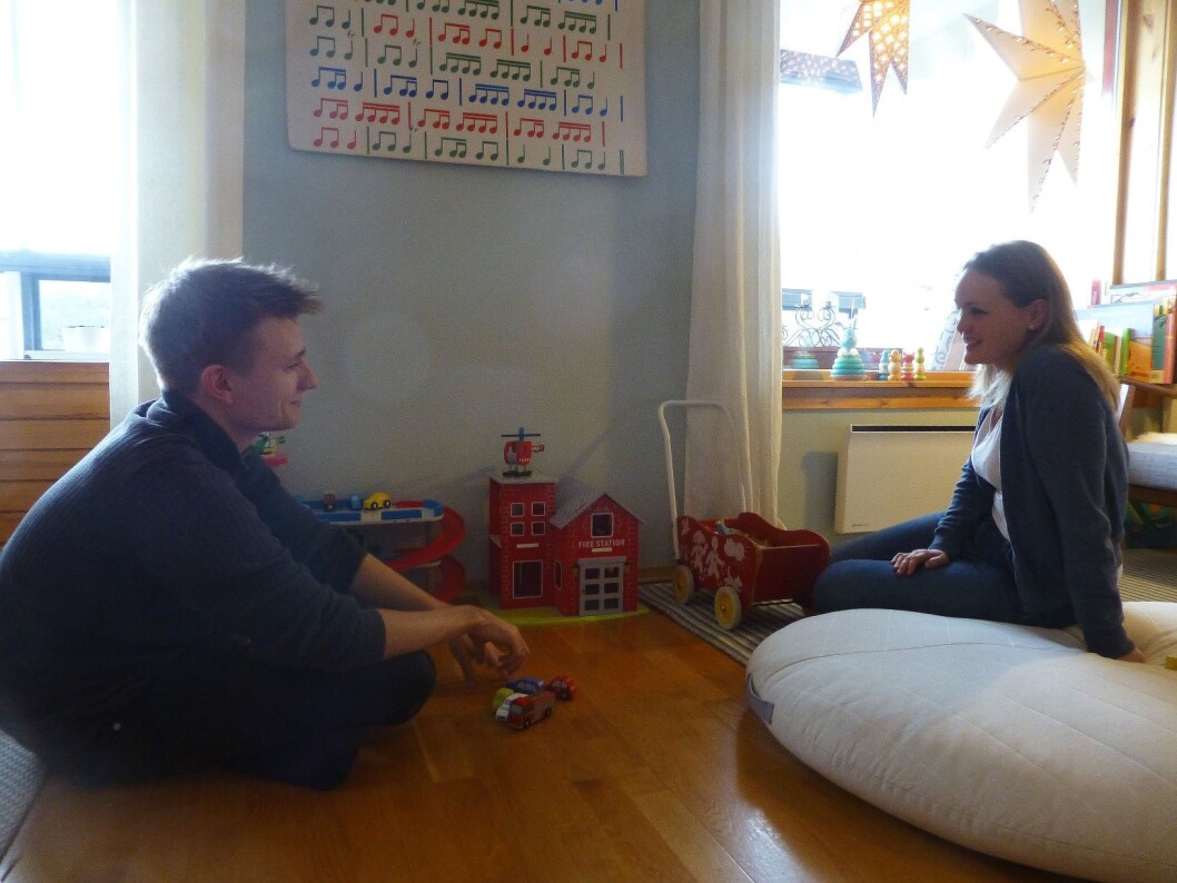 Liv (29) og Stian (28) hadde ikke noen barn fra før og bestemte seg for at deres første barn skulle være et fosterbarn. Foto: Katarina Louise Nordam Liv (29) og Stian (28) hadde ikke noen barn fra før og bestemte seg for at deres første barn skulle være et fosterbarn. Foto: Katarina Louise Nordam