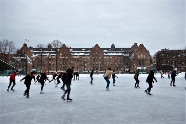 Elever fra Fagerborg skole på Sophus Bugges plass (Bayern) under en gymtime, morgenen 4. februar. Elever fra Fagerborg skole på Sophus Bugges plass (Bayern) under en gymtime, morgenen 4. februar.