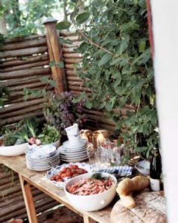 Sommerbuffet i Danmark er noe for seg selv. Foto: Mads Armgaard / Visit Denmark Sommerbuffet i Danmark er noe for seg selv. Foto: Mads Armgaard / Visit Denmark