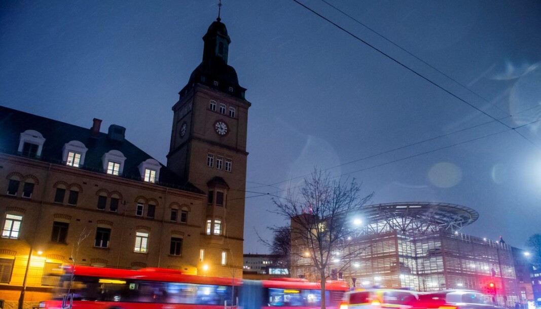 Det er allerede 31 medisinstudenter og én ansatt i karantene, etter at de hadde praksis på øyeavdelingen på Ullevål sykehus, eller hadde hatt kontakt med andre som hadde vært i det avstengte området. / NTB scanpix Det er allerede 31 medisinstudenter og én ansatt i karantene, etter at de hadde praksis på øyeavdelingen på Ullevål sykehus, eller hadde hatt kontakt med andre som hadde vært i det avstengte området. / NTB scanpix