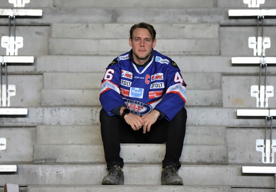 Vålerenga ishockeys kaptein på plass mellom seteradene i nye Jordal Amfi