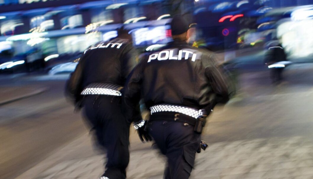 Den fornærmede er i slutten av 20-årene, mens identiteten til den mistenkte er ukjent. Den fornærmede er i slutten av 20-årene, mens identiteten til den mistenkte er ukjent.