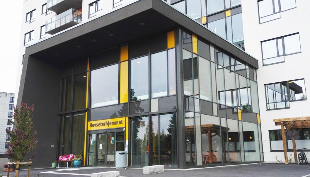 Hovseterhjemmet ligger i bydel Vestre Aker, sentralt på Hovseter. Dette er Oslo største sykehjem med til sammen 163 plasser. Hovseterhjemmet ligger i bydel Vestre Aker, sentralt på Hovseter. Dette er Oslo største sykehjem med til sammen 163 plasser.
