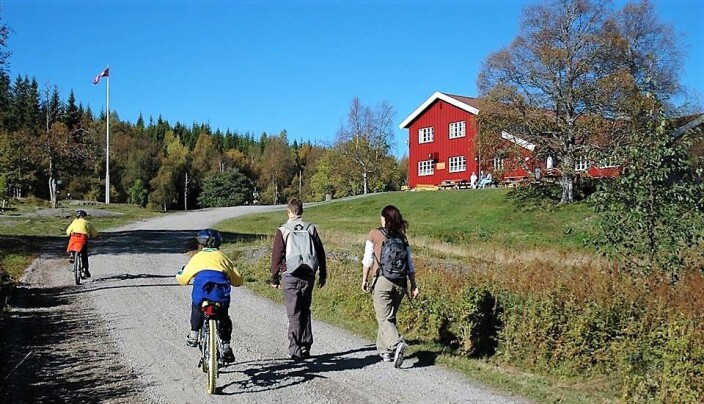 Ullevålseter sportsstue i Nordmarka er en populær destinasjon for mange turgjengere. Ullevålseter sportsstue i Nordmarka er en populær destinasjon for mange turgjengere.