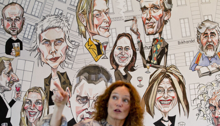 Camilla Stoltenberg, direktør i Folkehelseinstituttet, under en pressefrokost på Litteraturhuset i 2014, om befolkningens helsestatus . Camilla Stoltenberg, direktør i Folkehelseinstituttet, under en pressefrokost på Litteraturhuset i 2014, om befolkningens helsestatus .
