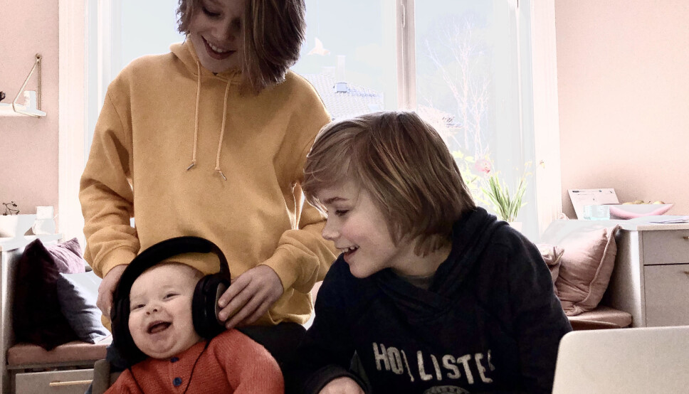 Slik kan hjemmeskolen se ut i ett av Oslos (mer enn) 1000 hjem.
