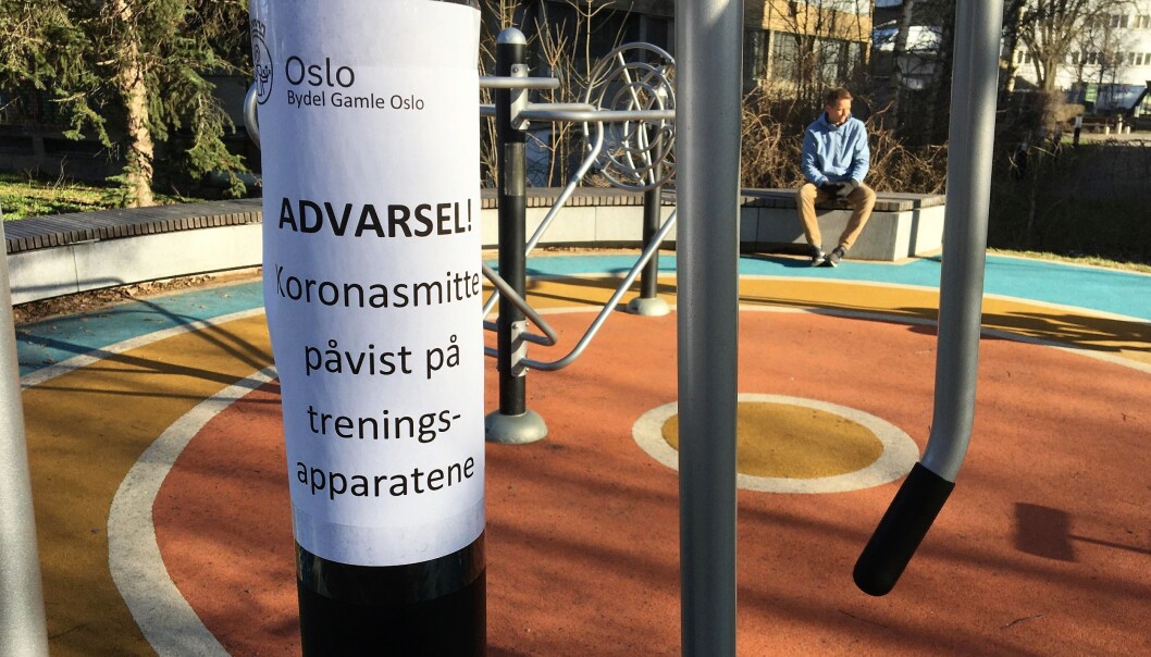 Falske advarsler om funn av koronavirus på leke- og treningsapparater har de siste dagene dukket opp i bydel Gamle Oslo. Falske advarsler om funn av koronavirus på leke- og treningsapparater har de siste dagene dukket opp i bydel Gamle Oslo.
