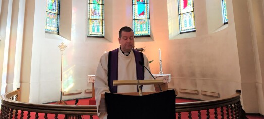 Stengte kirker palmesøndag: - En rar og tom følelse, sier sogneprest Lars Martin Dahl på Grønland