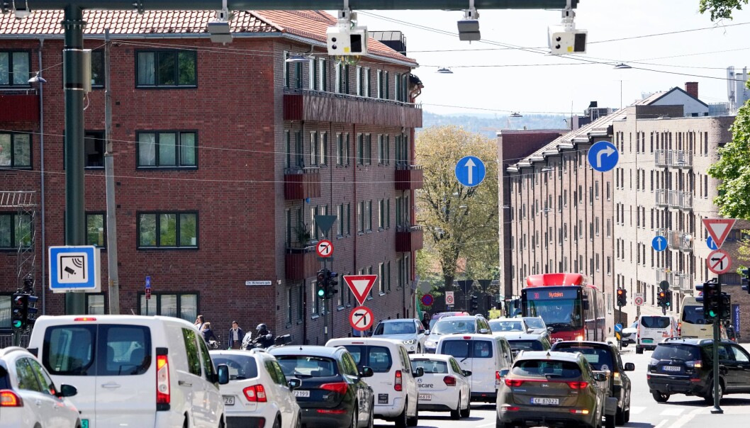 Passeringer med personbil gjennom bomstasjonen i Fagerheimgata og det øvrige bomsystemet i Oslo gikk kraftig ned med koronatiltak. Passeringer med personbil gjennom bomstasjonen i Fagerheimgata og det øvrige bomsystemet i Oslo gikk kraftig ned med koronatiltak.