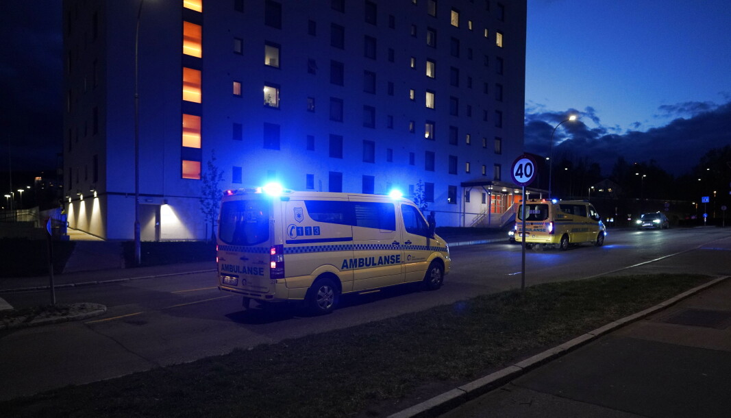 Mannen i midten av 40-årene ble pågrepet i en leilighet i nærheten av der den skadde ble funnet. Mannen i midten av 40-årene ble pågrepet i en leilighet i nærheten av der den skadde ble funnet.