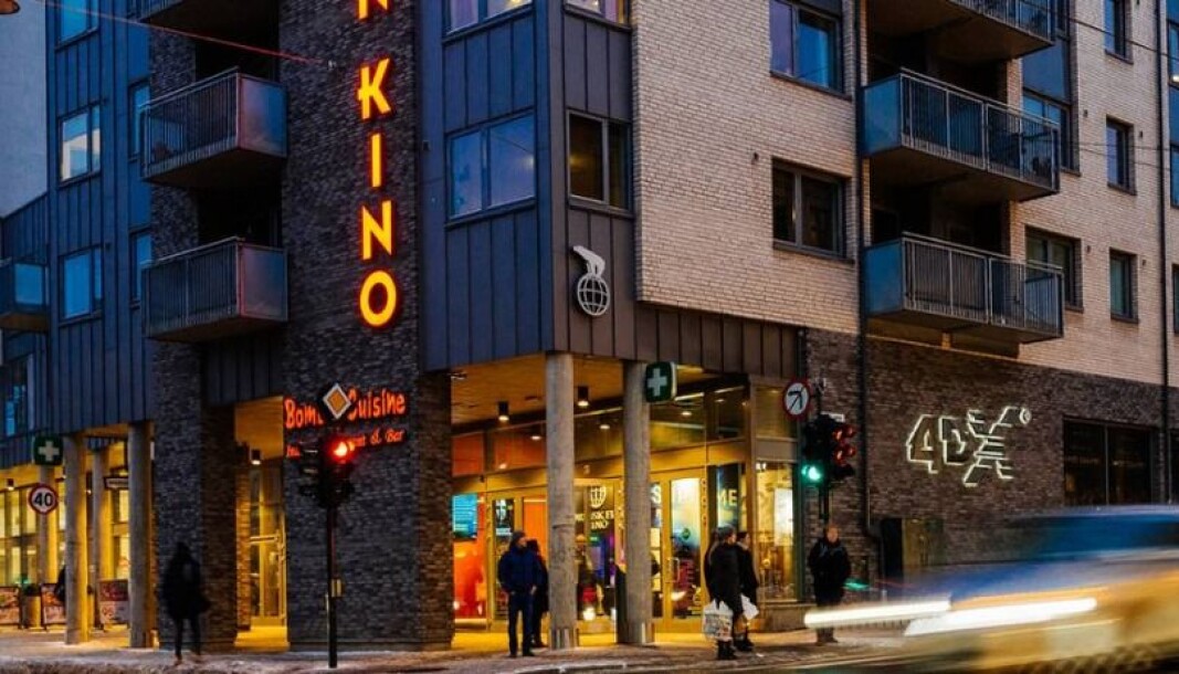 Torsdag kom klarsignalet om at kinoer og teatre står fritt til å åpne igjen fra 7. mai for inntil 50 personer. Torsdag kom klarsignalet om at kinoer og teatre står fritt til å åpne igjen fra 7. mai for inntil 50 personer.