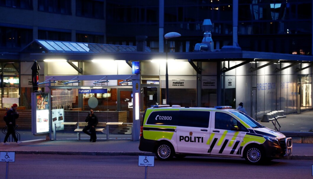 Skadeomfang på den knivstukne ved Furuset senter er fredag kveld uavklart, opplyser politiet. Skadeomfang på den knivstukne ved Furuset senter er fredag kveld uavklart, opplyser politiet.
