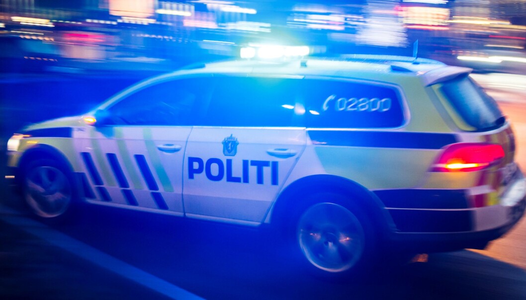 Et dørhåndtak og en flaske skal ha blitt brukt under slagsmålet i leiligheten, opplyser politiet. Et dørhåndtak og en flaske skal ha blitt brukt under slagsmålet i leiligheten, opplyser politiet.