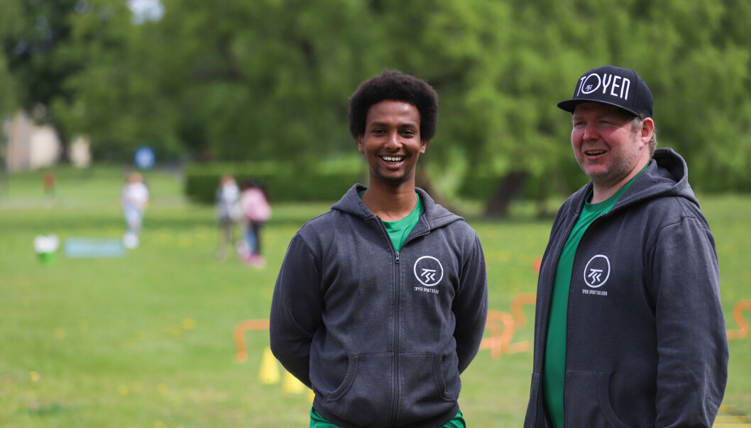Fra venstre: Abdi Nor og Sindre Andresen i Tøyen Sportsklubb er glade for at de har fått i gang gymprosjektet. — Viktig for nærmiljøet, sier de. Fra venstre: Abdi Nor og Sindre Andresen i Tøyen Sportsklubb er glade for at de har fått i gang gymprosjektet. — Viktig for nærmiljøet, sier de.
