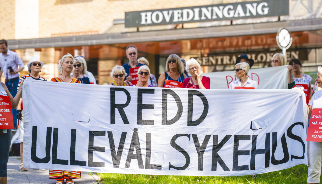 Demonstrasjon utenfor Ullevål sykehus mot planene for nye sykehus i Oslo. Demonstrasjon utenfor Ullevål sykehus mot planene for nye sykehus i Oslo.