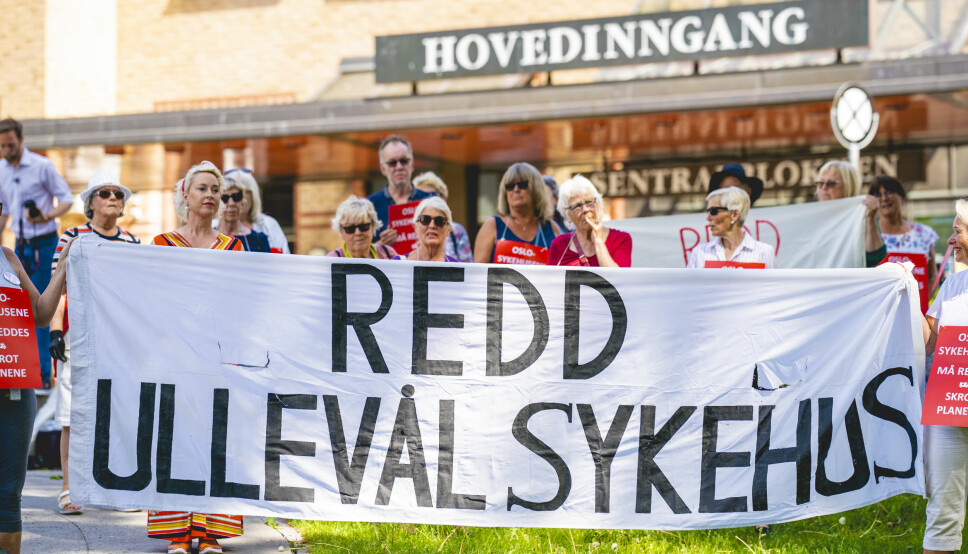 Demonstrasjon utenfor Ullevål Sykehus mot planene for nye sykehus i Oslo.