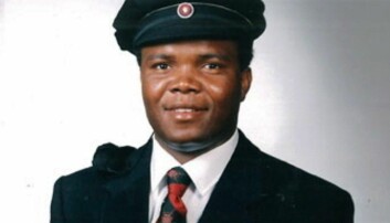 Norsk-nigerianske Eugene Ejike Obiora (48) døde etter at han ble lagt i bakken av politiet i Trondheim.
