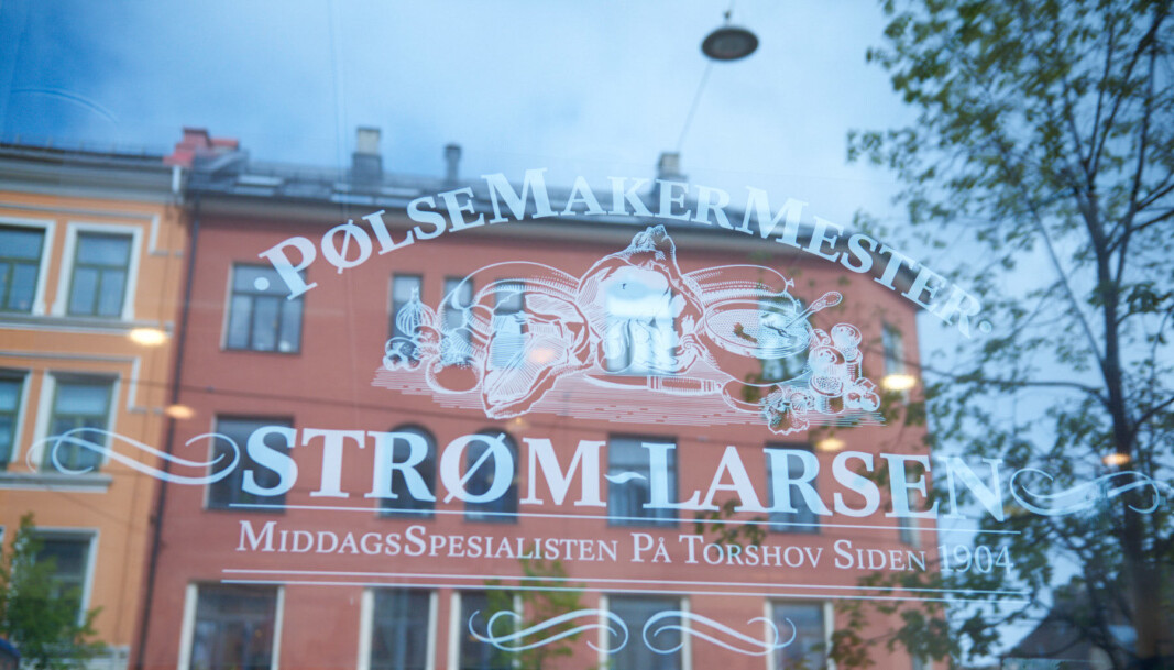 Strøm-Larsen ligger i Vogts gate på Torshov. Strøm-Larsen ligger i Vogts gate på Torshov.